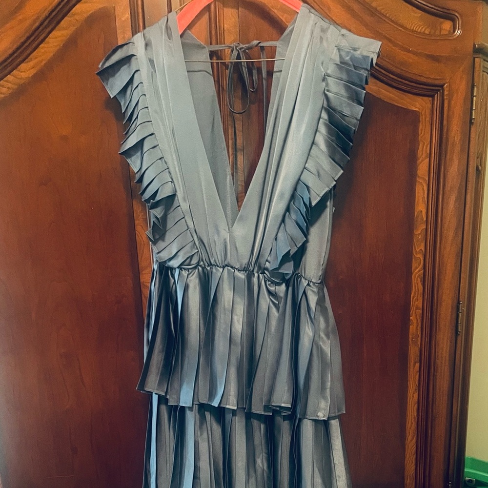 Strut & Bolt Layer Dress NWT, medium